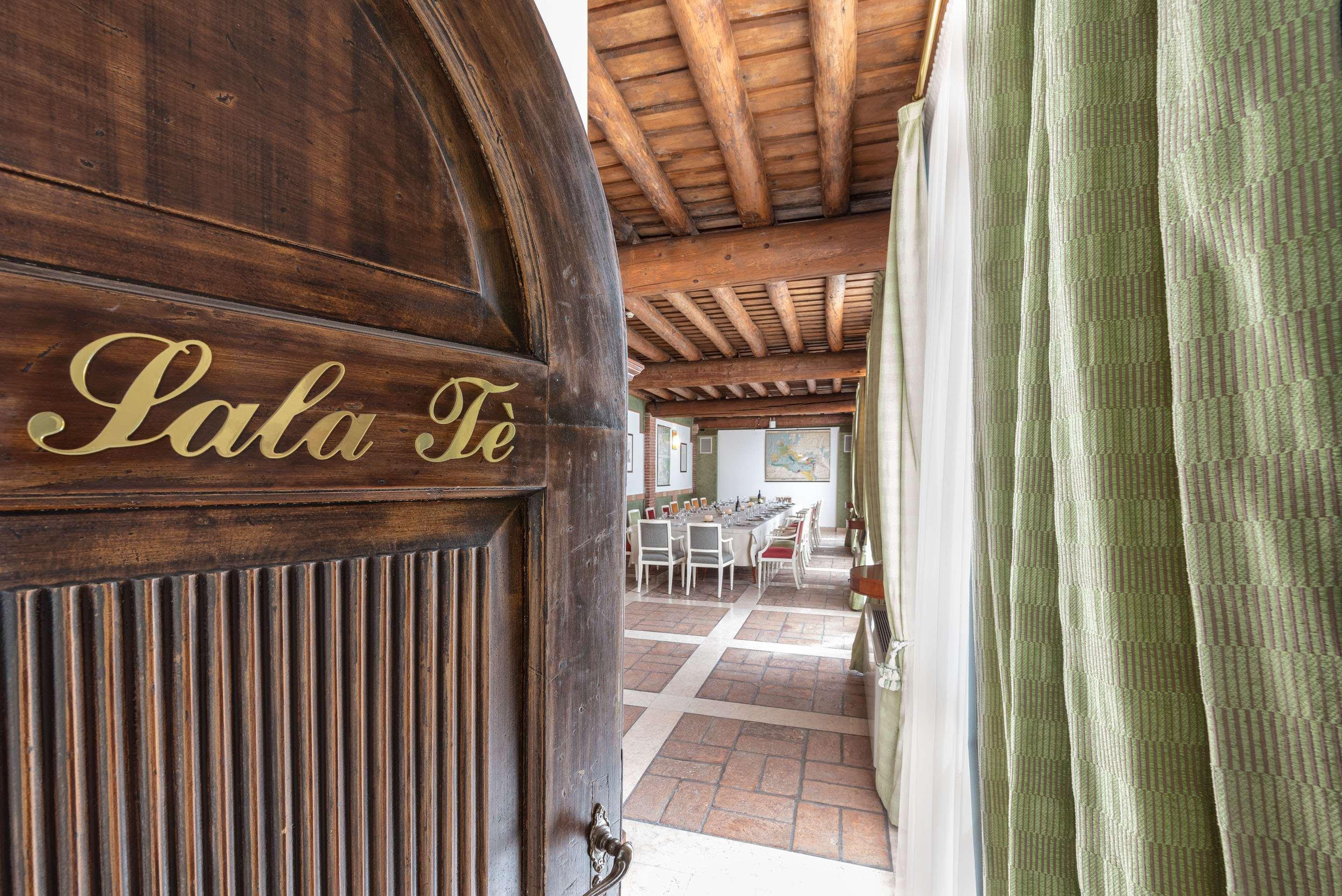 Hotel Villa Malaspina Castel d'Azzano Eksteriør bilde